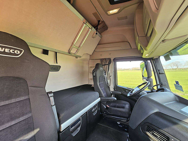 Leasing de Iveco S-WAY AS260S46 6x2*4 LNG GAS Iveco S-WAY AS260S46 6x2*4 LNG GAS: foto 16