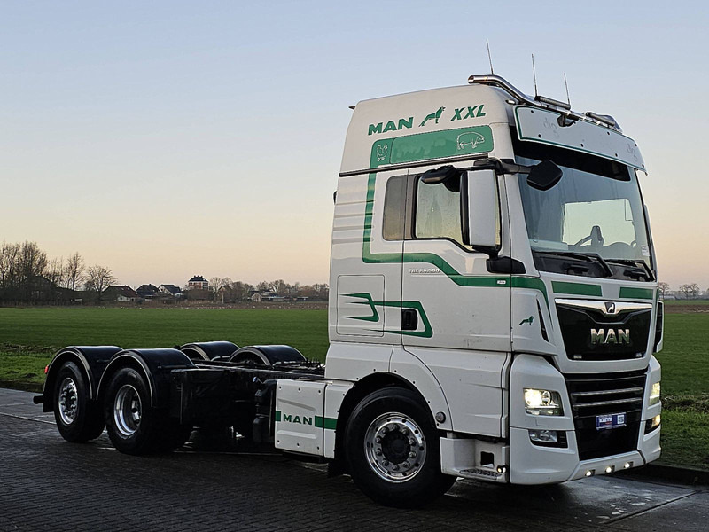 MAN 26.500 TGX XXL 6X2-4 LL WB420 - Camión chasis: foto 5 MAN 26.500 TGX XXL 6X2-4 LL WB420 - Camión chasis: foto 5