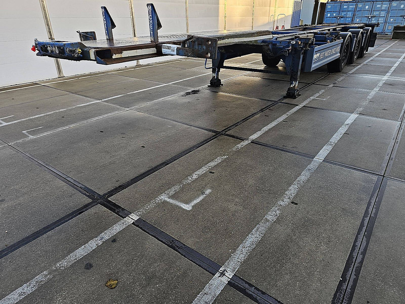 Renders ROC 16.27CC - Semirremolque portacontenedore/ Intercambiable: foto 1 Renders ROC 16.27CC - Semirremolque portacontenedore/ Intercambiable: foto 1