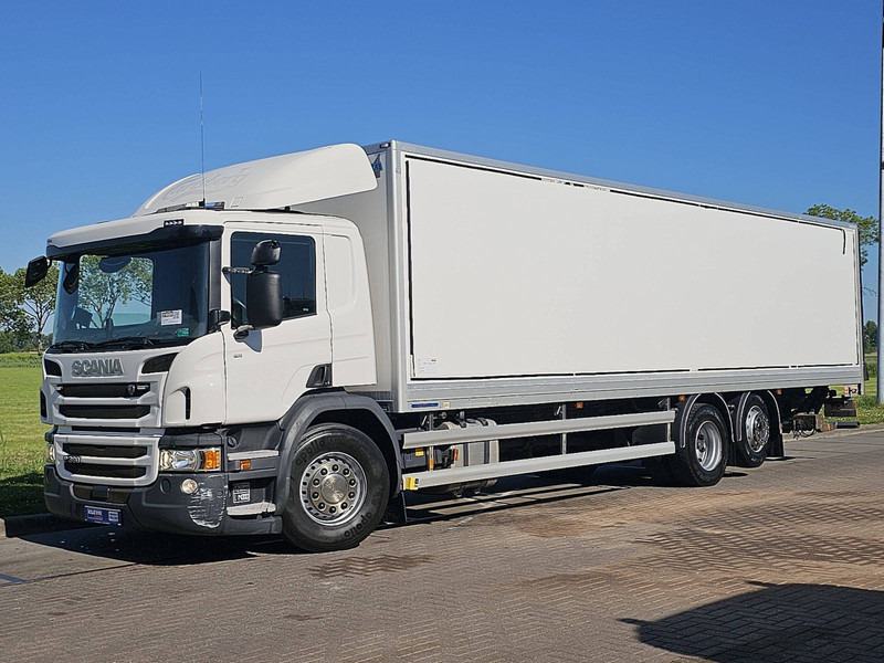 Scania P360 6X2*4 MNB - Camión caja cerrada: foto 2 Scania P360 6X2*4 MNB - Camión caja cerrada: foto 2