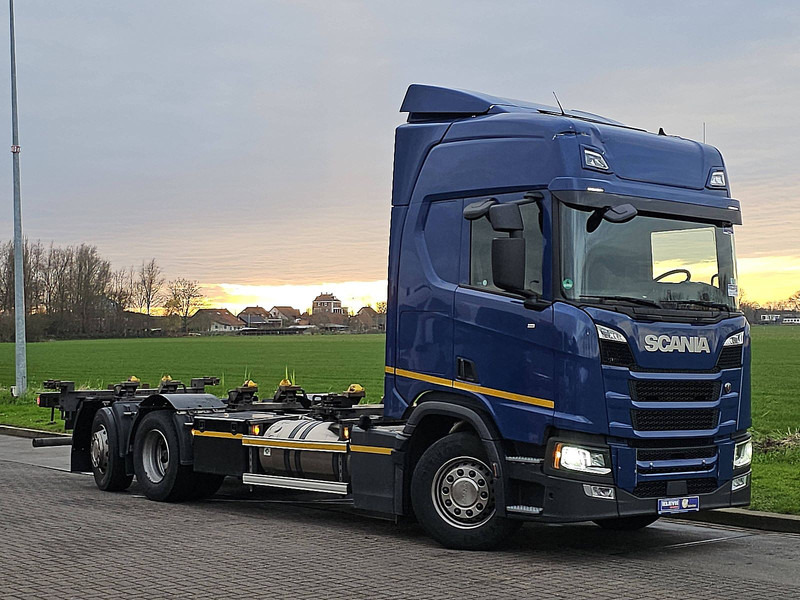 Camión portacontenedore/ Intercambiable Scania R410 6x2*4: foto 5 Camión portacontenedore/ Intercambiable Scania R410 6x2*4: foto 5