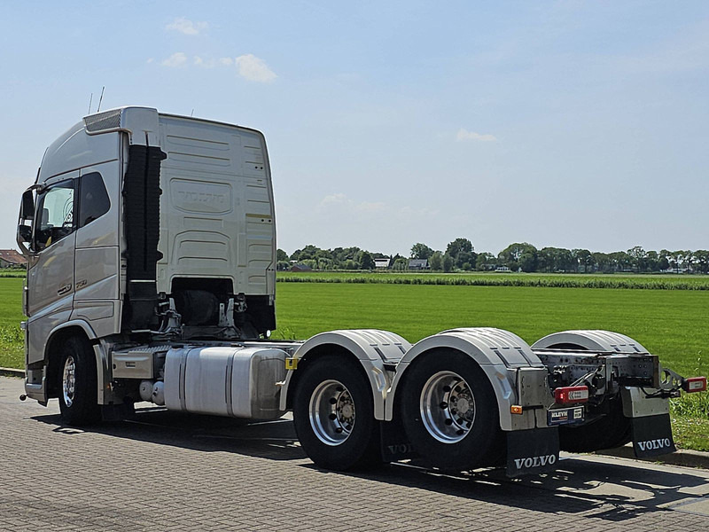 Camión chasis Volvo FH 750 6X2 9T FA WB 430: foto 6