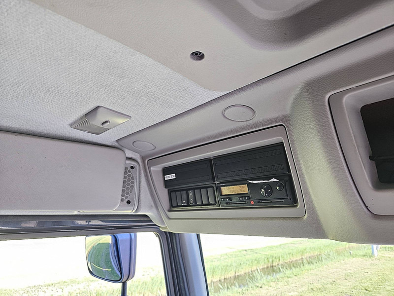 Camión frigorífico Volvo FL 240.12 AIRCO ISO BOX HEATER: foto 11