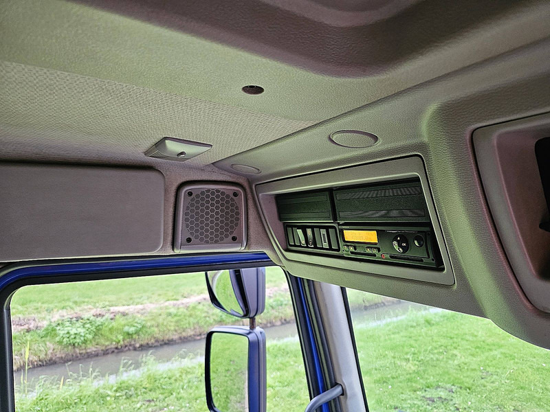 Camión caja cerrada Volvo FL 290.18: foto 12