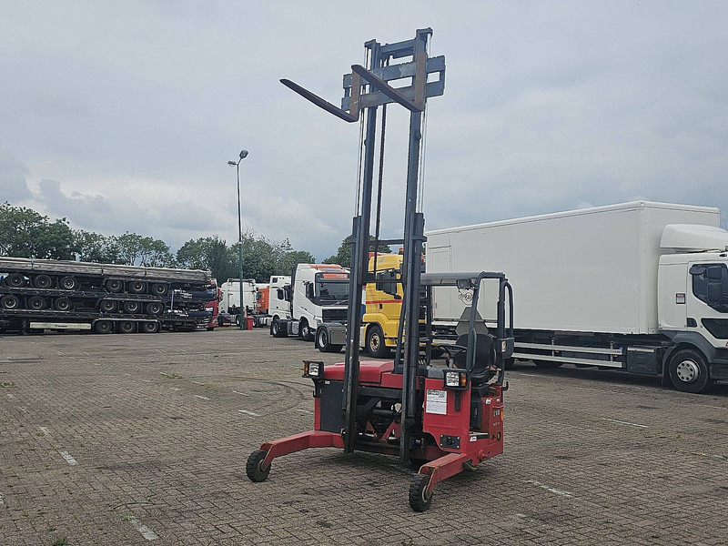 Moffet mounty M4 20.1 1WD 3.6M HIGH - Manipulador telescópico: foto 2 Moffet mounty M4 20.1 1WD 3.6M HIGH - Manipulador telescópico: foto 2