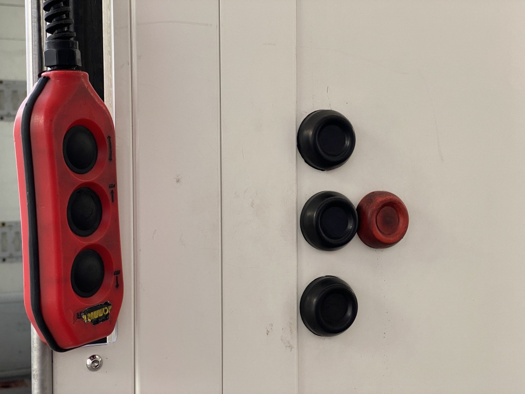 Furgoneta caja cerrada Ford Transit 4x4 L4 Klima 4mKoffer + LBW Tempomat AHK: foto 6 Furgoneta caja cerrada Ford Transit 4x4 L4 Klima 4mKoffer + LBW Tempomat AHK: foto 6