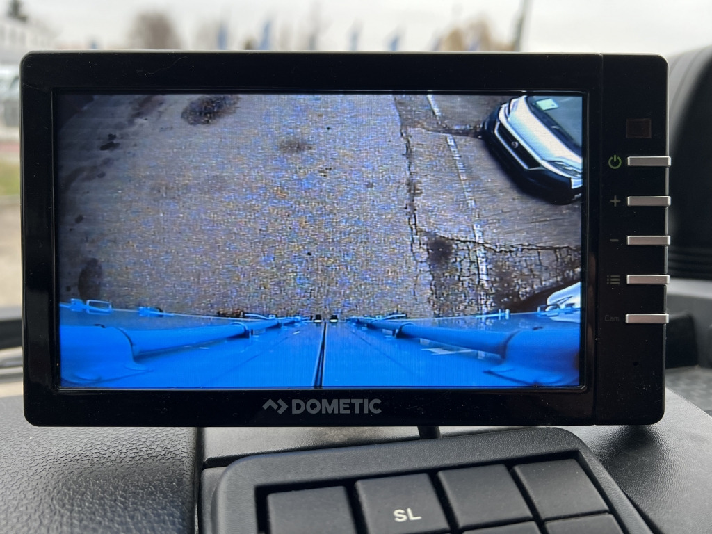 Iveco EC ML120EL21 CNG Erdgas Klima 7,2m Koff LBW+Tür - Camión caja cerrada: foto 2 Iveco EC ML120EL21 CNG Erdgas Klima 7,2m Koff LBW+Tür - Camión caja cerrada: foto 2