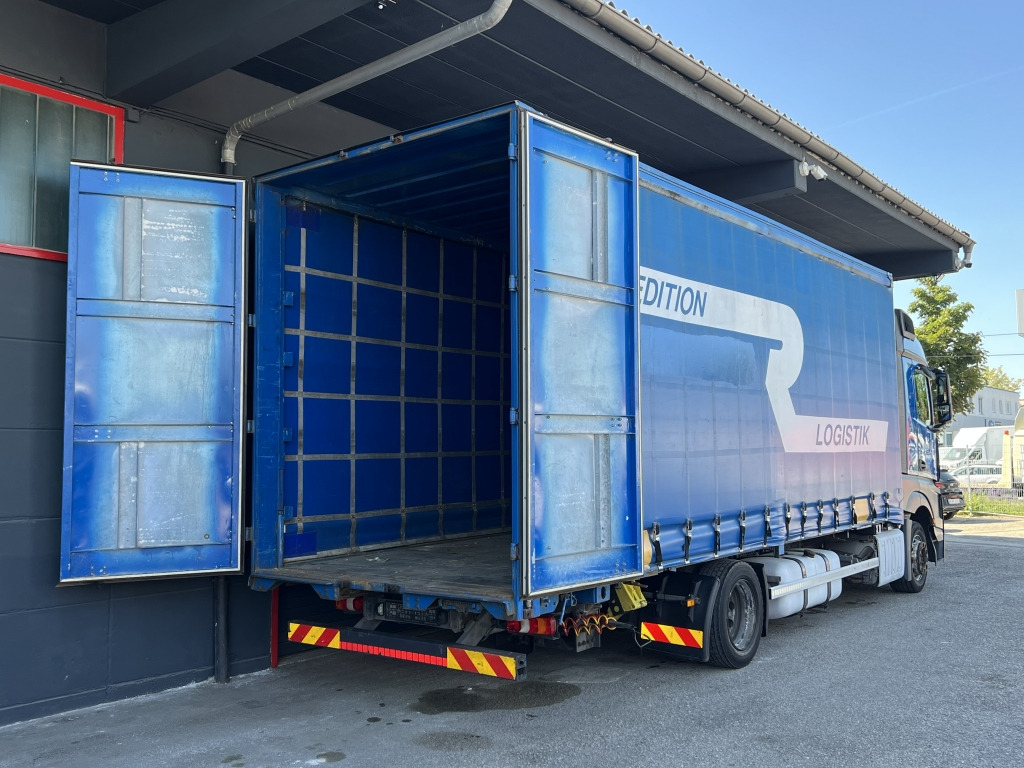 Mercedes-Benz Actros 1840 MEGA Jumbo Klima Reatarder ACC-Tempo - Camión portacontenedore/ Intercambiable: foto 4 Mercedes-Benz Actros 1840 MEGA Jumbo Klima Reatarder ACC-Tempo - Camión portacontenedore/ Intercambiable: foto 4