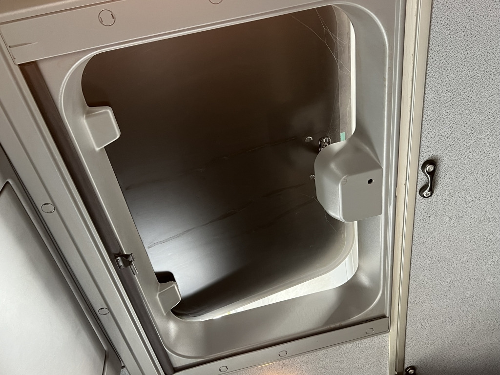 Mercedes-Benz Atego 1230 Klima ACC Schlafkabine 7,2m P+P LBW - Camión lona: foto 5 Mercedes-Benz Atego 1230 Klima ACC Schlafkabine 7,2m P+P LBW - Camión lona: foto 5