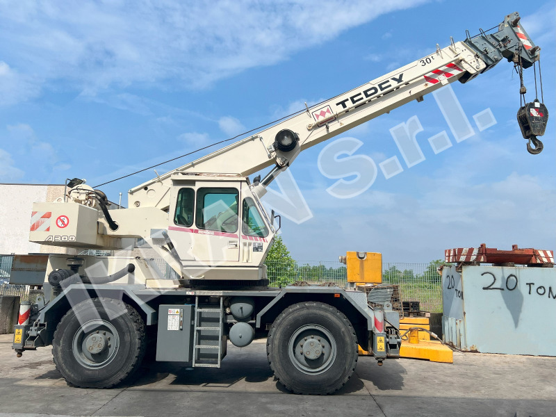Terex A300 - Grúa para terrenos difíciles: foto 1 Terex A300 - Grúa para terrenos difíciles: foto 1