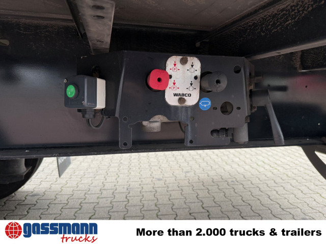 Kögel SN 24-1, Liftachse, Edscha - Semirremolque plataforma/ Caja abierta: foto 3 Kögel SN 24-1, Liftachse, Edscha - Semirremolque plataforma/ Caja abierta: foto 3