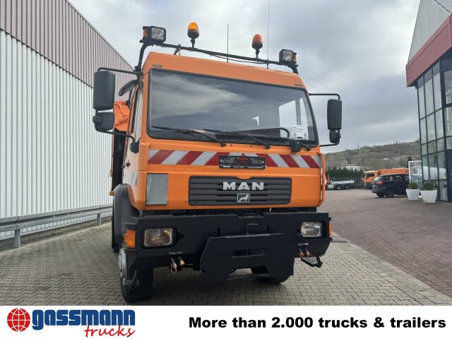 Camión volquete MAN 14.225 LAK 4x4 BB Doka, Winterdienstausstattung: foto 9 Camión volquete MAN 14.225 LAK 4x4 BB Doka, Winterdienstausstattung: foto 9