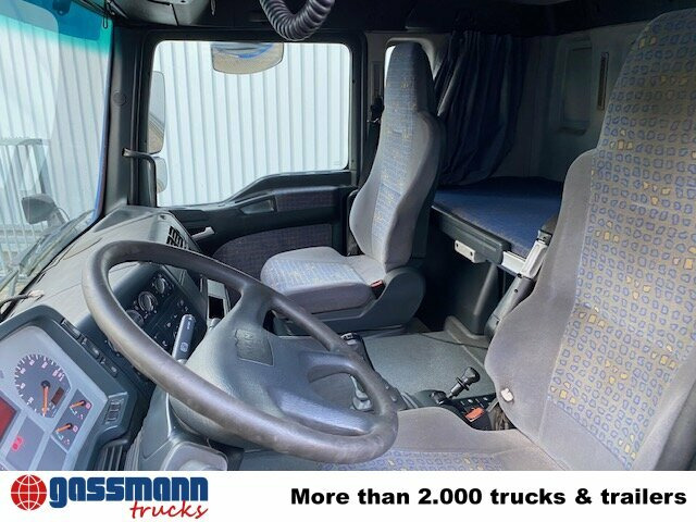 MAN TGA 26.480 6x4 FDLK, Winterdienstausstattung - Camión volquete: foto 3 MAN TGA 26.480 6x4 FDLK, Winterdienstausstattung - Camión volquete: foto 3