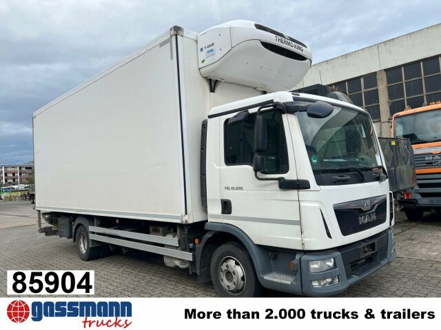MAN TGL 12.220 4X2 BL mit Motorschaden, - Camión frigorífico: foto 1 MAN TGL 12.220 4X2 BL mit Motorschaden, - Camión frigorífico: foto 1