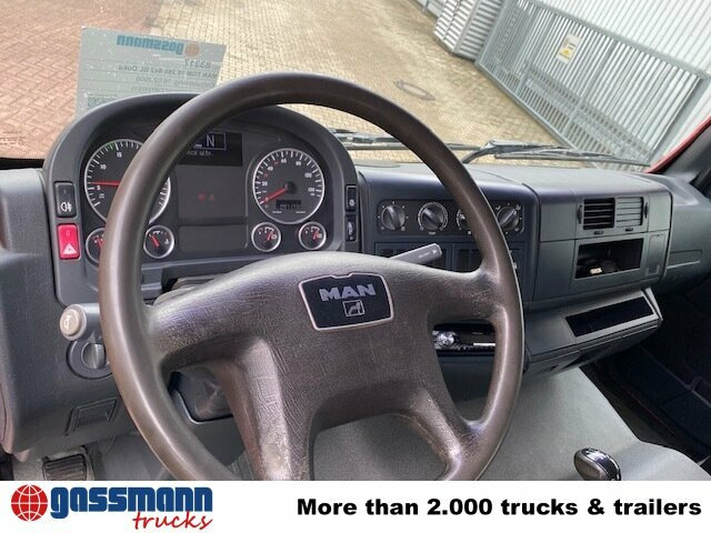 MAN TGM 18.280 4x2 BL Doka - Camión multibasculante: foto 3 MAN TGM 18.280 4x2 BL Doka - Camión multibasculante: foto 3