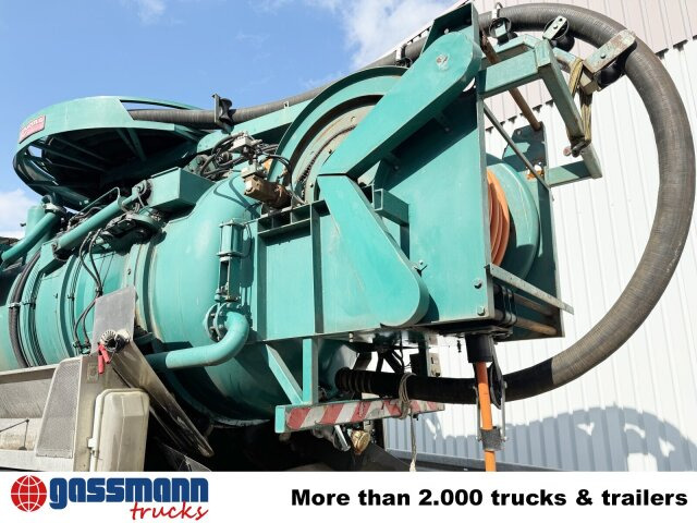 Mercedes-Benz Actros 3348 6x4, V8, Kroll Saug-/Spülwagen ca. - Barredora vial: foto 4 Mercedes-Benz Actros 3348 6x4, V8, Kroll Saug-/Spülwagen ca. - Barredora vial: foto 4