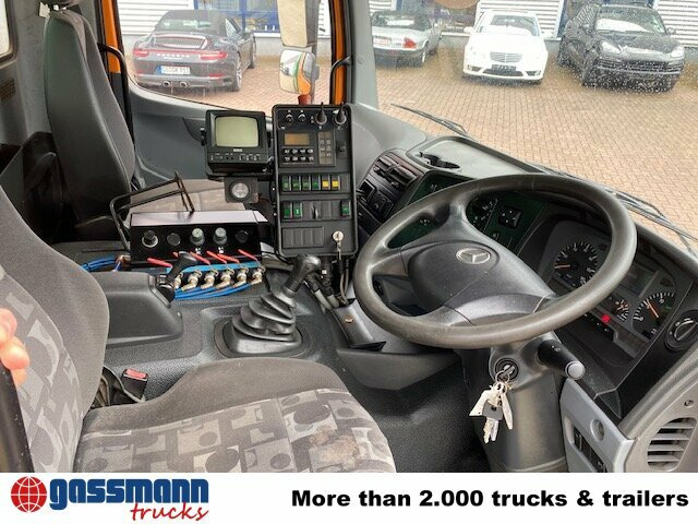 Mercedes-Benz Atego 1524 L 4x2 Kehrmaschine FAUN Viajet - Barredora vial: foto 2 Mercedes-Benz Atego 1524 L 4x2 Kehrmaschine FAUN Viajet - Barredora vial: foto 2