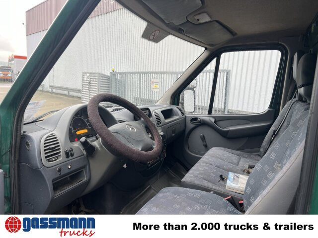 Mercedes-Benz Sprinter 313 CDI 4x2 mit LBW Sörensen - Camión caja cerrada: foto 4 Mercedes-Benz Sprinter 313 CDI 4x2 mit LBW Sörensen - Camión caja cerrada: foto 4