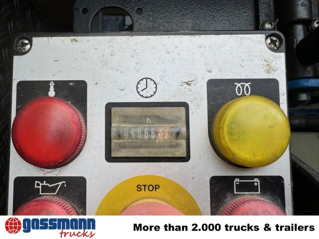 Mercedes-Benz Sprinter 516 KA 4x2, KaRo Hochdruckspüler - Barredora vial: foto 3 Mercedes-Benz Sprinter 516 KA 4x2, KaRo Hochdruckspüler - Barredora vial: foto 3