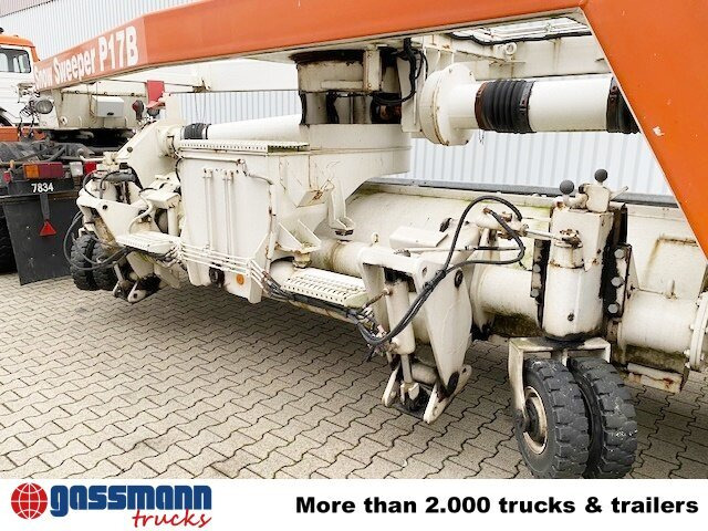 Snow Sweeper P17B, V8-Motor, Kehrblasgerät, 4x - Barredora vial: foto 5 Snow Sweeper P17B, V8-Motor, Kehrblasgerät, 4x - Barredora vial: foto 5