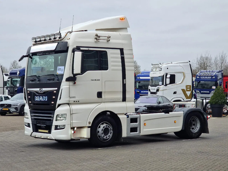 MAN TGX 18.500 4x2 - Low KM 280Tkm - 2x tank - Navi - Euro 6 - Full spoiler - Cabeza tractora: foto 3 MAN TGX 18.500 4x2 - Low KM 280Tkm - 2x tank - Navi - Euro 6 - Full spoiler - Cabeza tractora: foto 3