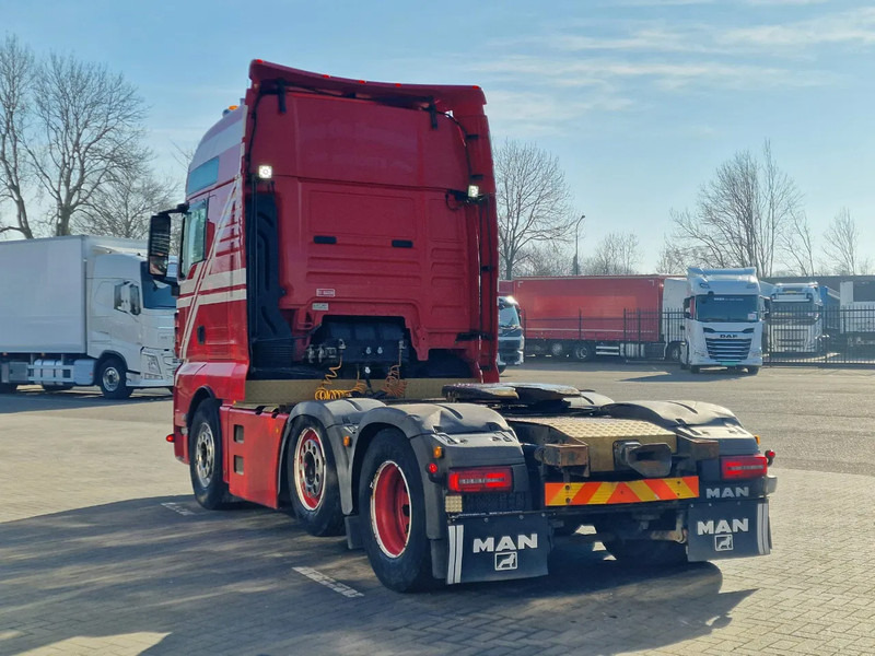 MAN TGX 26.560 XXL 6x2/4 - Custom interior - Steering axle - Euro 6 - AS Tronic - Cabeza tractora: foto 5 MAN TGX 26.560 XXL 6x2/4 - Custom interior - Steering axle - Euro 6 - AS Tronic - Cabeza tractora: foto 5