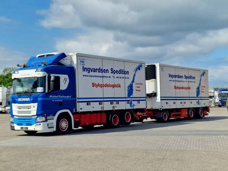 Scania R500 NGS B6X2NB / Trailer-Bygg 12-2004 / Frigobox Sidedoors / Rohrbahen / hooks - Camión frigorífico: foto 3 Scania R500 NGS B6X2NB / Trailer-Bygg 12-2004 / Frigobox Sidedoors / Rohrbahen / hooks - Camión frigorífico: foto 3