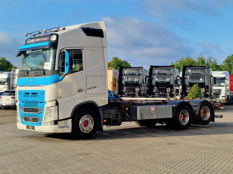 Volvo FH 13.540 Globetrotter 6x2 - BDF - 4.90 WB - Full air - VEB + - Camión portacontenedore/ Intercambiable: foto 3 Volvo FH 13.540 Globetrotter 6x2 - BDF - 4.90 WB - Full air - VEB + - Camión portacontenedore/ Intercambiable: foto 3