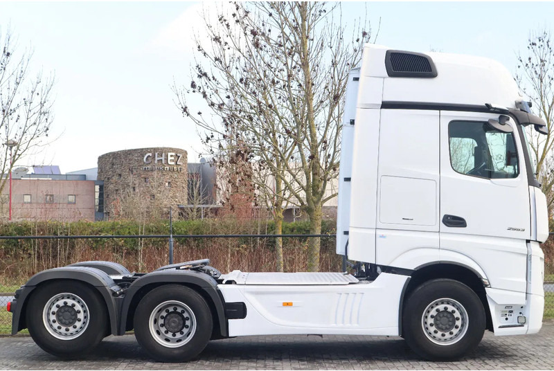 Mercedes-Benz Actros 2553 | 6X2 | 33.000 KM! | RETARDER | EURO 6 | FULL AIR - Cabeza tractora: foto 4 Mercedes-Benz Actros 2553 | 6X2 | 33.000 KM! | RETARDER | EURO 6 | FULL AIR - Cabeza tractora: foto 4