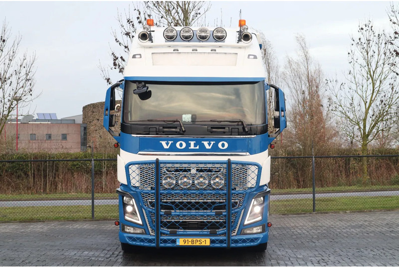Volvo FH 16.650 6X2 | RETARDER | SPECIAL BUILT | SPECIAL INTERIOR | EURO 6 - Cabeza tractora: foto 2 Volvo FH 16.650 6X2 | RETARDER | SPECIAL BUILT | SPECIAL INTERIOR | EURO 6 - Cabeza tractora: foto 2