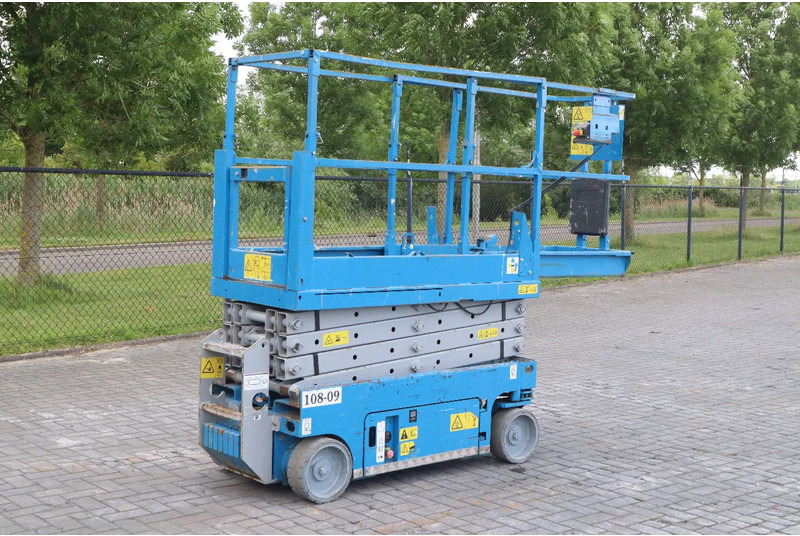 Genie GS-1932 | 7.8 METER | 227 KG - Plataforma de tijeras: foto 5 Genie GS-1932 | 7.8 METER | 227 KG - Plataforma de tijeras: foto 5