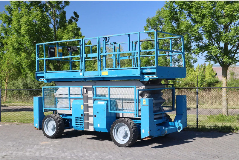 Genie GS-5390 RT | 18.15 METER | 680 KG | GOOD CONDITION! - Plataforma de tijeras: foto 2 Genie GS-5390 RT | 18.15 METER | 680 KG | GOOD CONDITION! - Plataforma de tijeras: foto 2