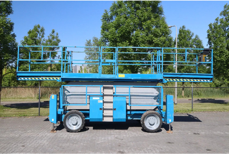 Genie GS-5390 RT | 18.15 METER | 680 KG | GOOD CONDITION! - Plataforma de tijeras: foto 4 Genie GS-5390 RT | 18.15 METER | 680 KG | GOOD CONDITION! - Plataforma de tijeras: foto 4