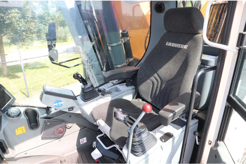 Leasing de Liebherr LH 40 M LITRONIC | GRAB | QUICK COUPLER | 16 METER Liebherr LH 40 M LITRONIC | GRAB | QUICK COUPLER | 16 METER: foto 16