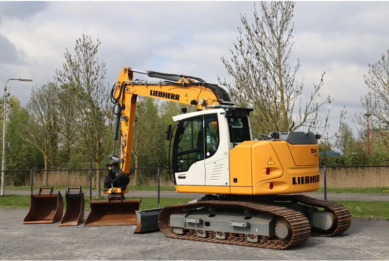 Liebherr R914 COMPACT S | ROTOTILT | 3X BUCKET | DOZERBLADE - Excavadora de cadenas: foto 3 Liebherr R914 COMPACT S | ROTOTILT | 3X BUCKET | DOZERBLADE - Excavadora de cadenas: foto 3