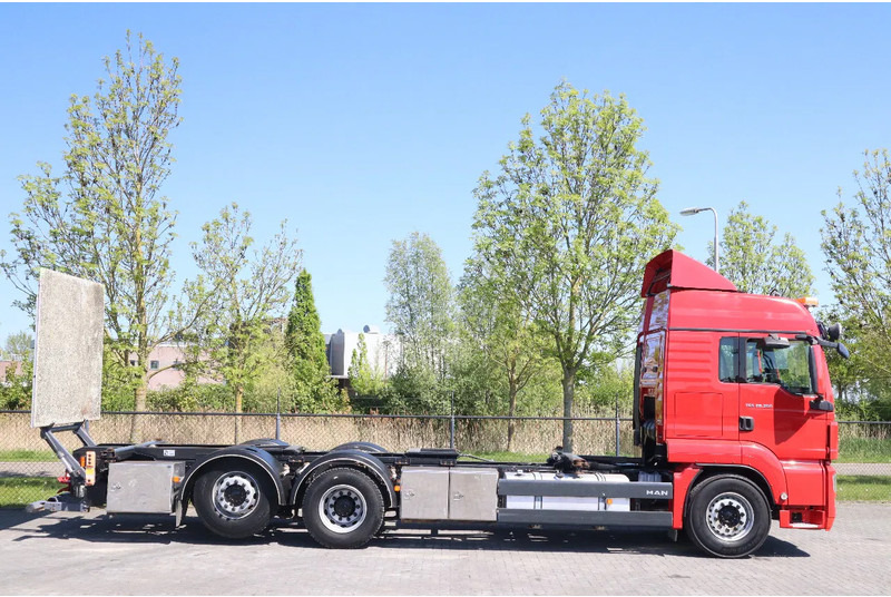 MAN TGS 26.360 | 6X2 | BDF | ONLY 80.000 KM! | EURO 5 - Camión portacontenedore/ Intercambiable: foto 3 MAN TGS 26.360 | 6X2 | BDF | ONLY 80.000 KM! | EURO 5 - Camión portacontenedore/ Intercambiable: foto 3