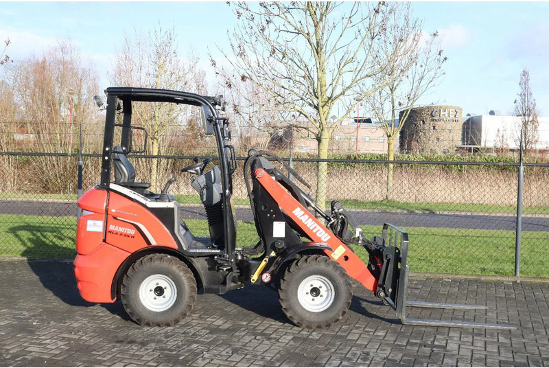 Manitou MLA 2-25 H | FORKS | QUICK COUPLER | NEW UNUSED - Cargadora de ruedas: foto 4 Manitou MLA 2-25 H | FORKS | QUICK COUPLER | NEW UNUSED - Cargadora de ruedas: foto 4