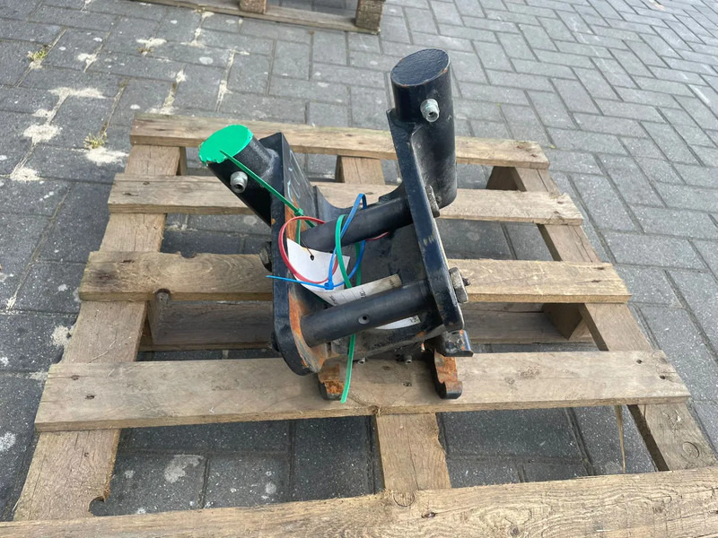 STEELWRIST TCX S30 - 180 MEC | TILT COUPLER | TILTING COUPLER | NEW / UNUSED - Rotor basculante para Maquinaria de construcción: foto 5 STEELWRIST TCX S30 - 180 MEC | TILT COUPLER | TILTING COUPLER | NEW / UNUSED - Rotor basculante para Maquinaria de construcción: foto 5