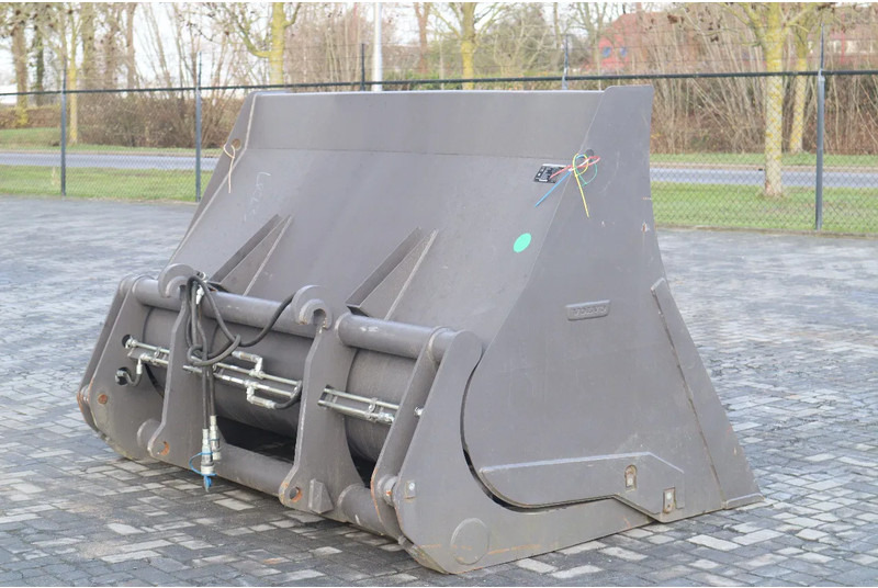 Volvo 3 M3 | HIGH TIP BUCKET | HOCHKIPPSCHAUFEL | HOOGKIEPBAK | NEW - Cazo para Maquinaria de construcción: foto 1 Volvo 3 M3 | HIGH TIP BUCKET | HOCHKIPPSCHAUFEL | HOOGKIEPBAK | NEW - Cazo para Maquinaria de construcción: foto 1