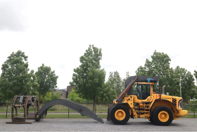 Volvo L180 F HL | HIGH-LIFT | LOG STACKER | HOLZ GRAPPLE - Cargadora de ruedas: foto 1 Volvo L180 F HL | HIGH-LIFT | LOG STACKER | HOLZ GRAPPLE - Cargadora de ruedas: foto 1