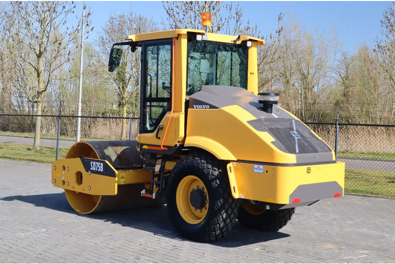 Volvo SD75B | SD 75 B | NEW / UNUSED | 1 YEAR WARRANTY - Compactador mixto: foto 3 Volvo SD75B | SD 75 B | NEW / UNUSED | 1 YEAR WARRANTY - Compactador mixto: foto 3