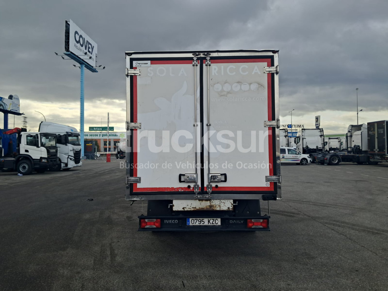 IVECO 72C18 - Camión frigorífico: foto 4 IVECO 72C18 - Camión frigorífico: foto 4