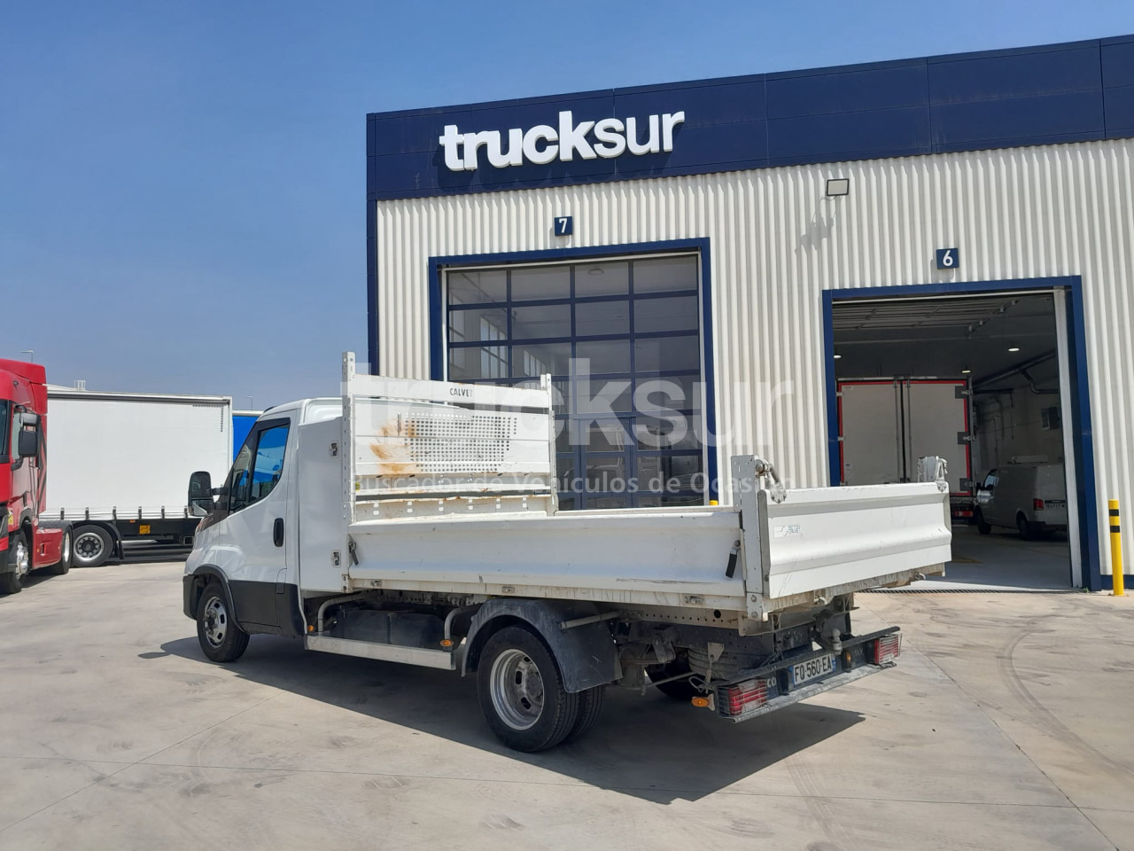 IVECO DAILY 35C14 - Remolque volquete: foto 4 IVECO DAILY 35C14 - Remolque volquete: foto 4
