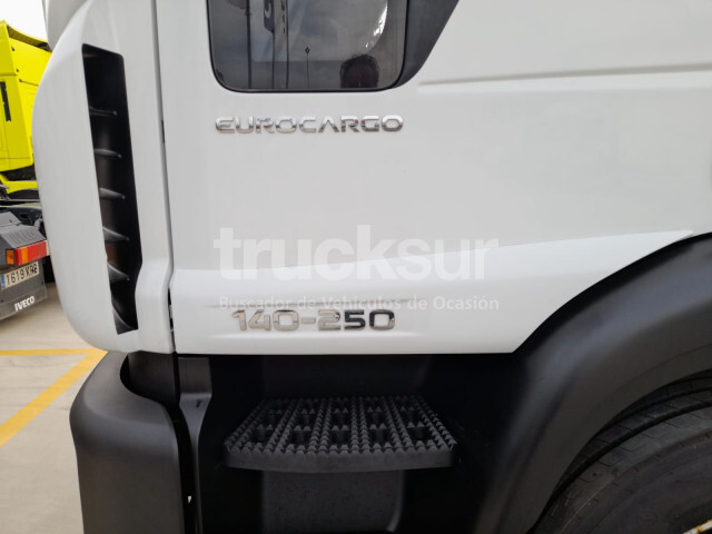 IVECO EUROCARGO 140E 250 - Camión lona: foto 5 IVECO EUROCARGO 140E 250 - Camión lona: foto 5