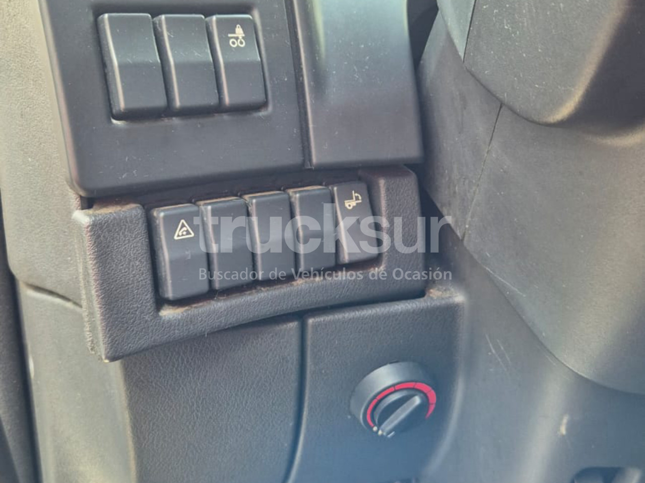 RENAULT D320.26 - Camión lona: foto 3 RENAULT D320.26 - Camión lona: foto 3