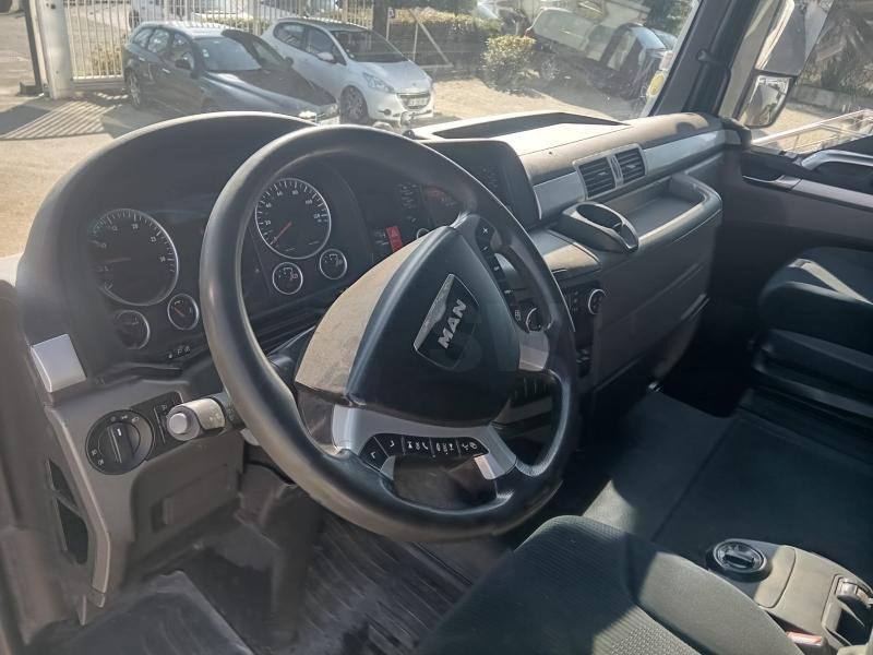 MAN TGX 18.440 - Cabeza tractora: foto 3 MAN TGX 18.440 - Cabeza tractora: foto 3
