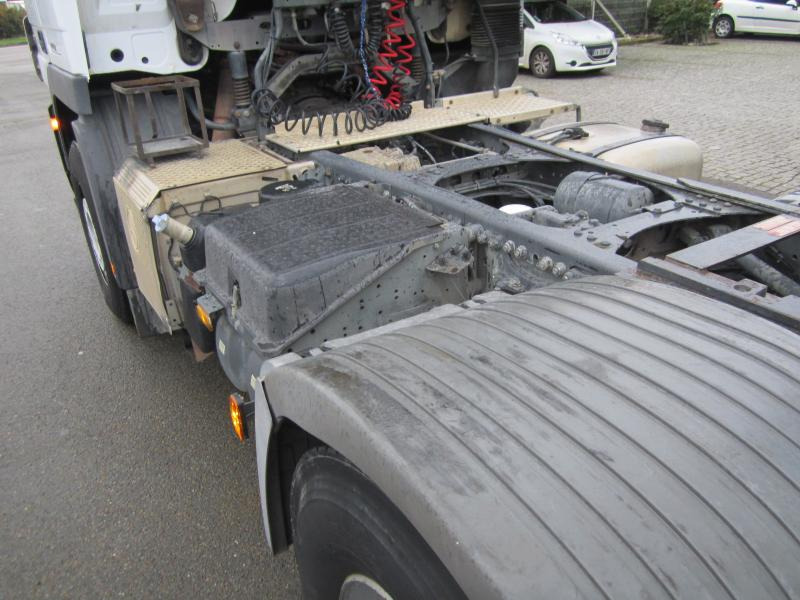 Cabeza tractora Mercedes Actros 2651: foto 13