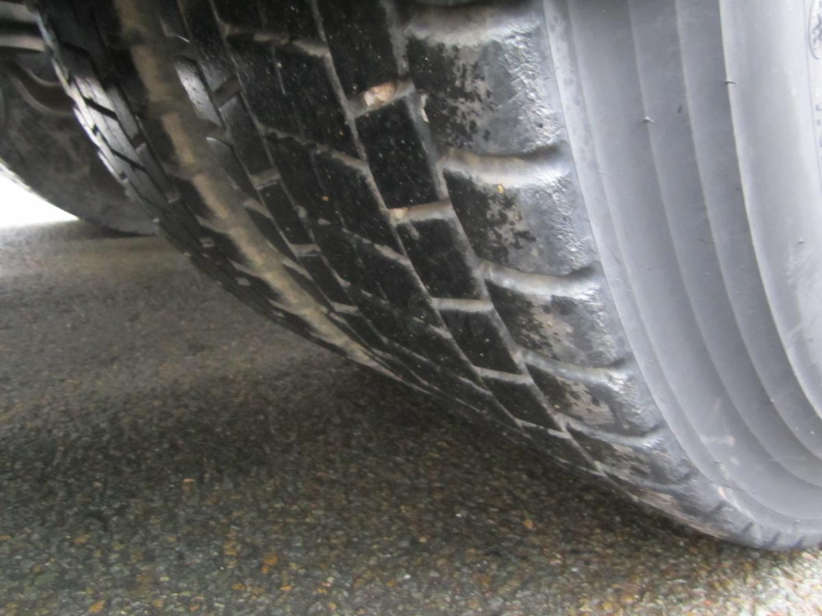 Cabeza tractora Mercedes Actros 2651: foto 5