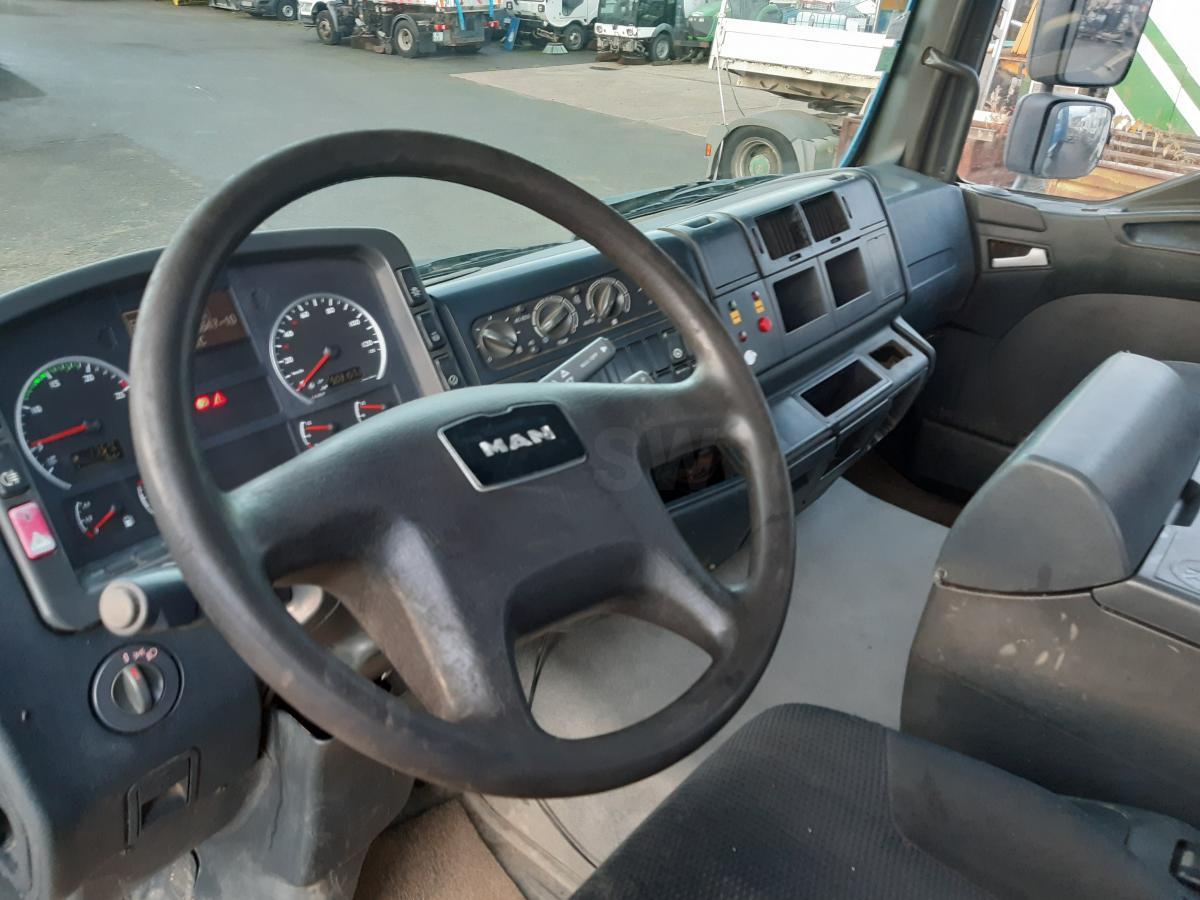 Camión volquete MAN TGA 35.390: foto 11 Camión volquete MAN TGA 35.390: foto 11