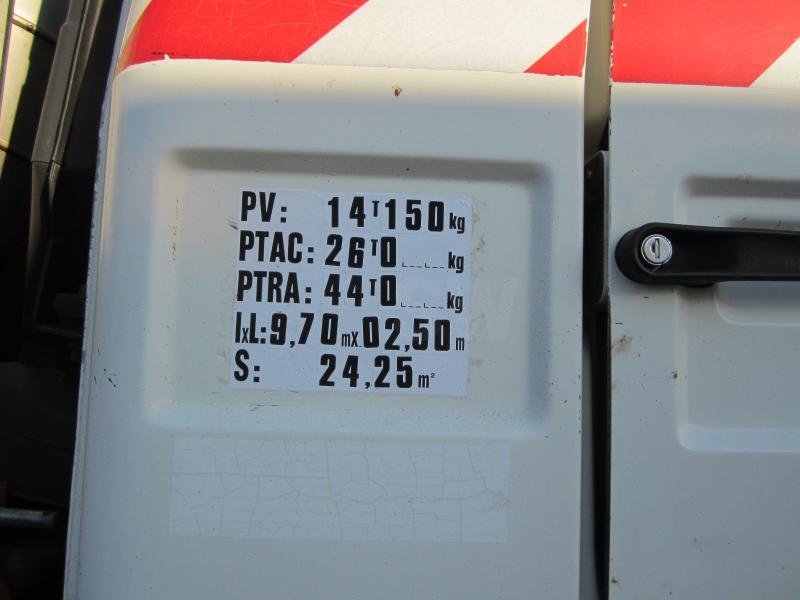 Renault G 300 - Distribuidor de asfalto: foto 4 Renault G 300 - Distribuidor de asfalto: foto 4